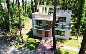 Pine Aparthotel
